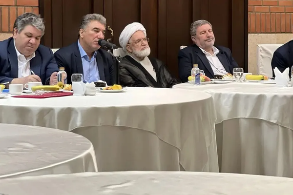 مهدي كروبي: قبل عام 1979 كانوا يقولون إذا قمتم بثورة فسوف تتقسم إيران