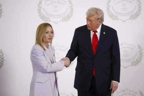 ترامب: إيطاليا مستعدة للمساهمة في الحملة العسكرية ضد إيران