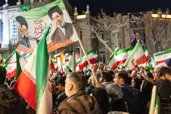 سفير إيران في باكستان يحذف منشوره حول زيارة الوفد الإيراني إلى إسلام آباد