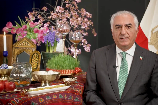 Exiled prince calls for global support to overthrow Islamic Republic