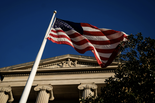 السفارة الافتراضية الأميركية: على المواطنين الأميركيين مغادرة إيران فورًا