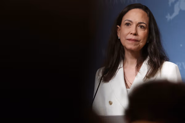 برنده نوبل صلح: مادورو دیر یا زود از قدرت میرود