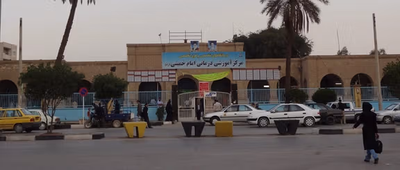 پیام مخاطب از حکومت نظامی: بسیجیها به بخش چشم بیمارستان اهواز حمله کردند