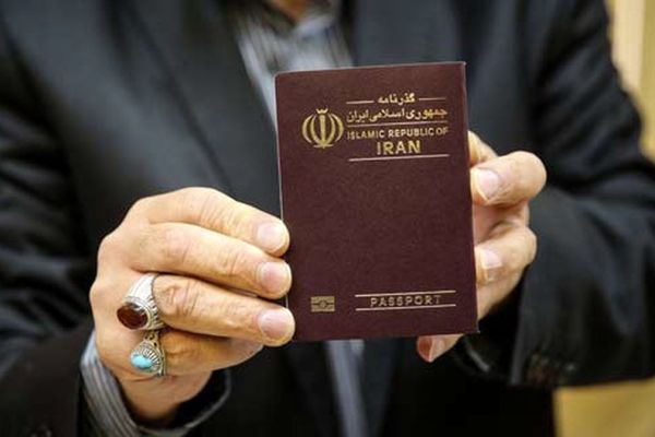 إدارة ترامب تخطط لحظر دخول مواطني إيران وعدة دول أخرى إلى أمريكا