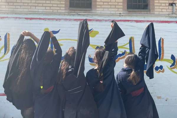 تمهد الطريق لـ"أمننة الفصول".. اقتراب اعتماد "اللائحة التنفيذية المعدّلة للمدارس" في إيران