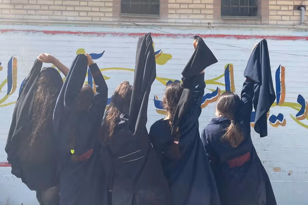 تمهد الطريق لـ"أمننة الفصول".. اقتراب اعتماد "اللائحة التنفيذية المعدّلة للمدارس" في إيران