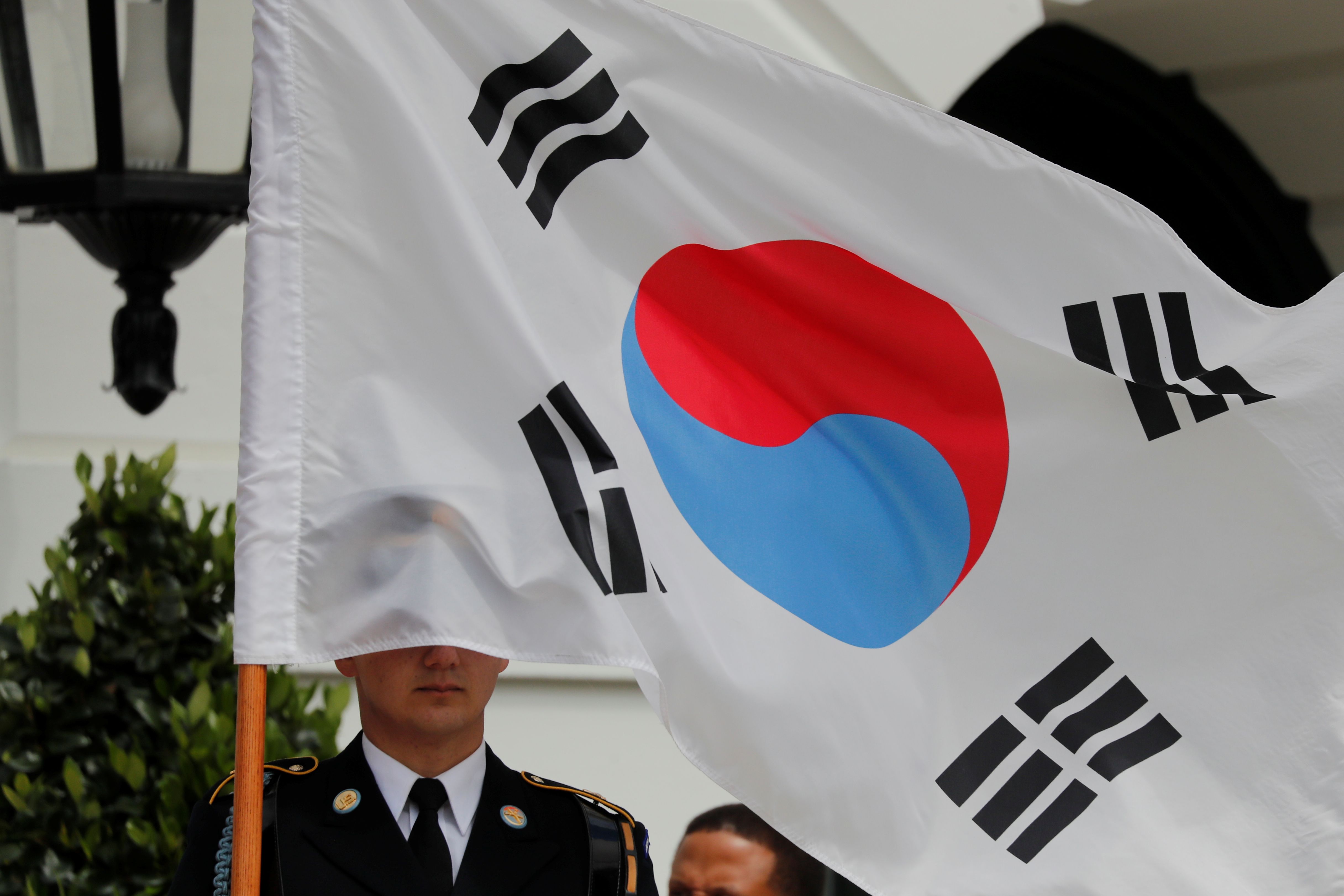 South Korea says its nationals arrested in Iran over alleged smuggling