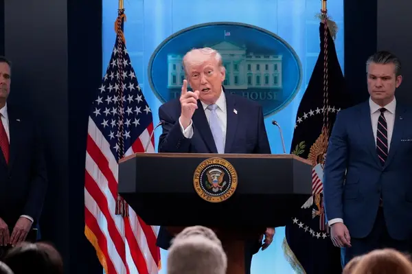 Trump urges Iran to stop charging fees to tankers passing Hormuz Strait