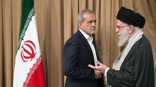 Tehran hardliners push impeachments despite Khamenei's praise of cabinet