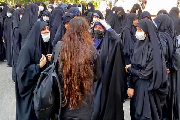 پیامهای همبستگی جامعه جهانی با مردم ایران در دومین سالگرد جنبش مهسا