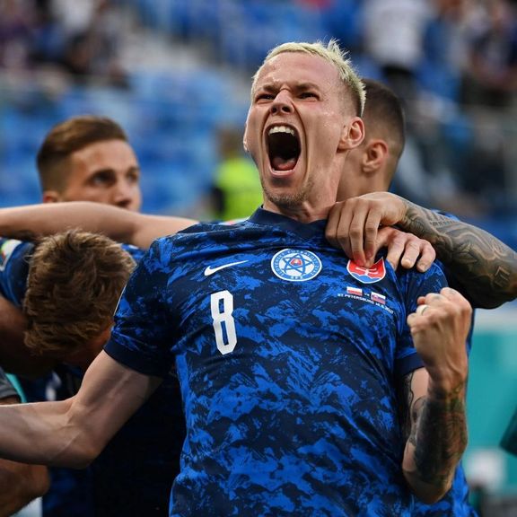 گروه E یورو ۲۰۲۰؛ شکست لهستان مقابل اسلواکی با اشتباه عجیب شنزنی