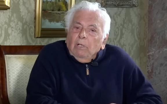 ابراهیم گلستان، کارگردان و نویسنده برجسته ایران در خانه خود در بریتانیا درگذشت