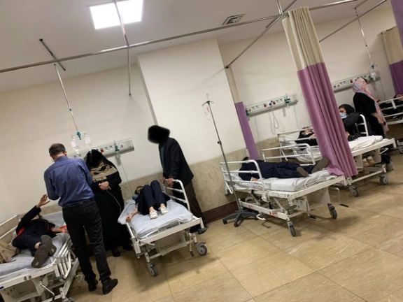 افزایش موج حملات شیمیایی به مدارس سراسر ایران؛ تجمع خانوادههای نگران در برخی شهرها