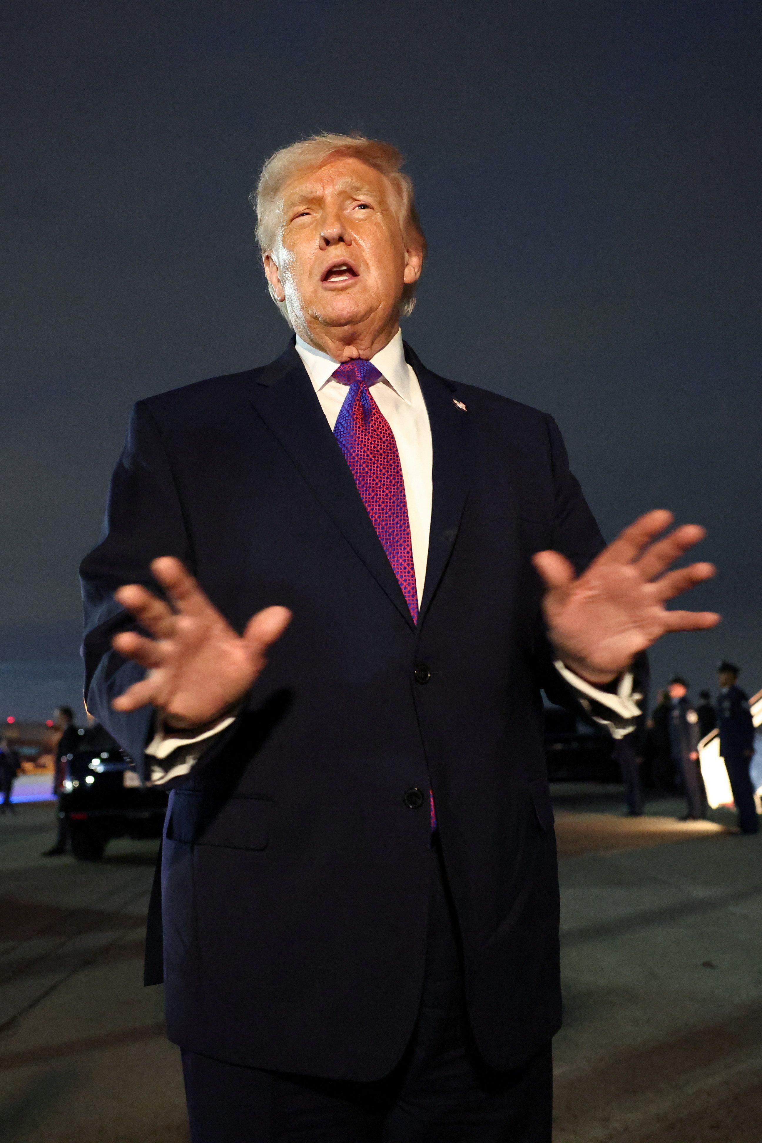 ترامپ: جمهوری اسلامی دیگر قادر به جنگیدن نیست