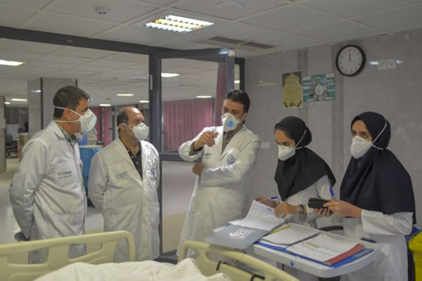 استمرارًا لمأساة المجتمع الطبي.. انتحار مساعدة طبيب في إيران