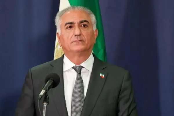 بیش از ۱۳۰ متخصص ایرانی در بریتانیا از شاهزاده رضا پهلوی برای هدایت دوران گذار حمایت کردند