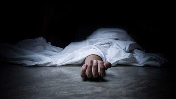 روزنامه اعتماد: مدیر مدرسه به آیناز، دانشآموزی که خودکشی کرد، فحاشی کرده بود