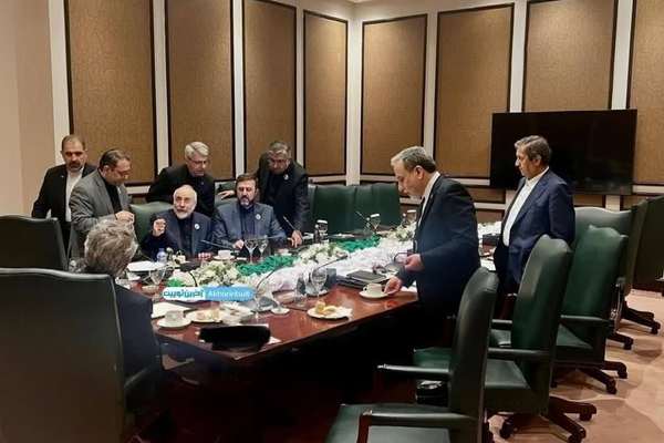 آکسیوس: توافق احتمالی تهران و واشینگتن شامل آتشبس ۶۰ روزه و بازگشایی تنگه هرمز است