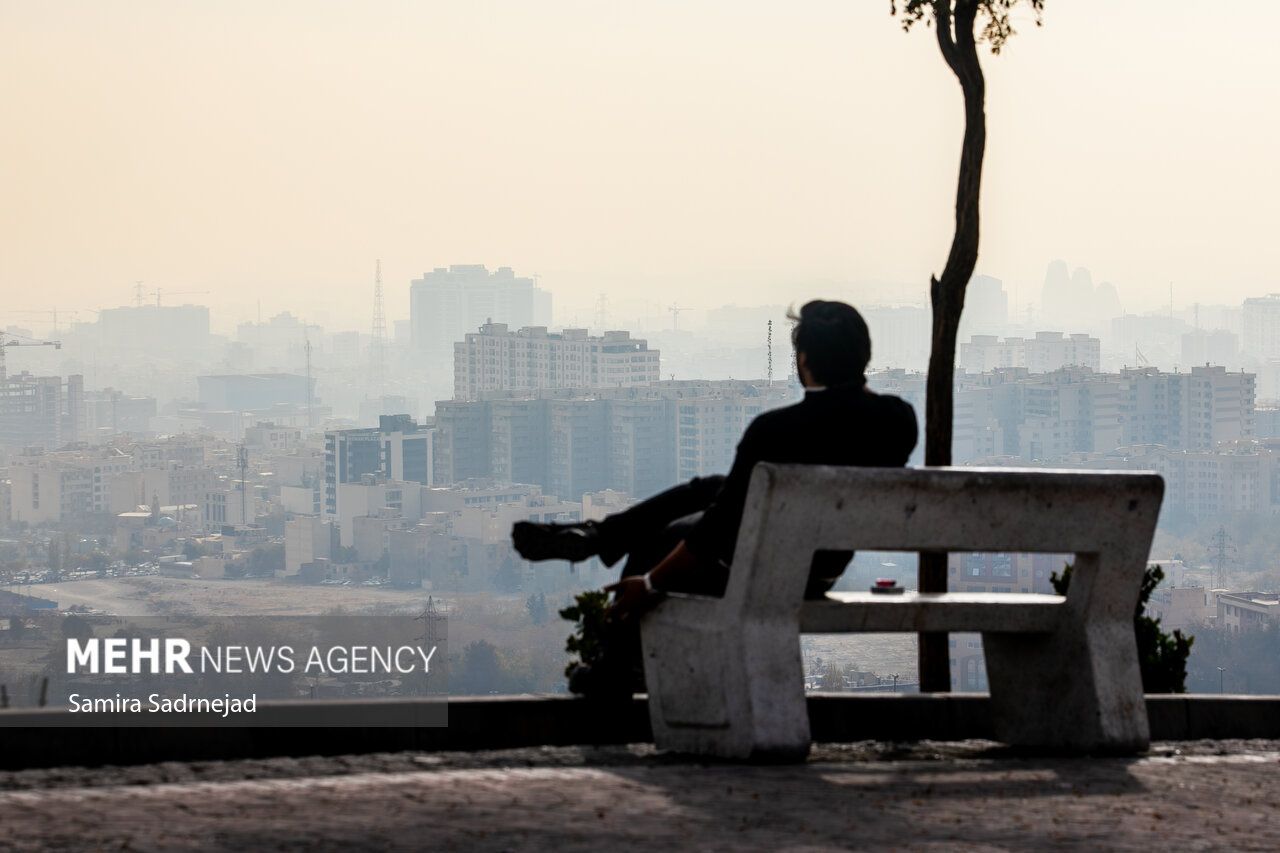 تعطيل المدارس في طهران وعدد من المدن الإيرانية بسبب استمرار تلوّث الهواء.. غدًا