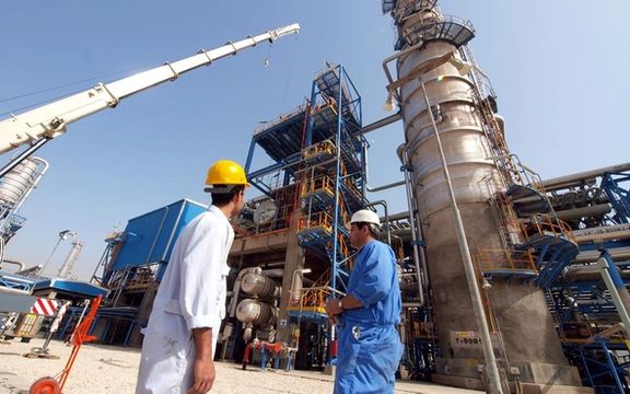 اخراج ۱۵۰ کارگر پالایشگاه تهران و احتمال اخراج ۱۵ کارگر نفت بهدلیل پیگیری مطالبات صنفی