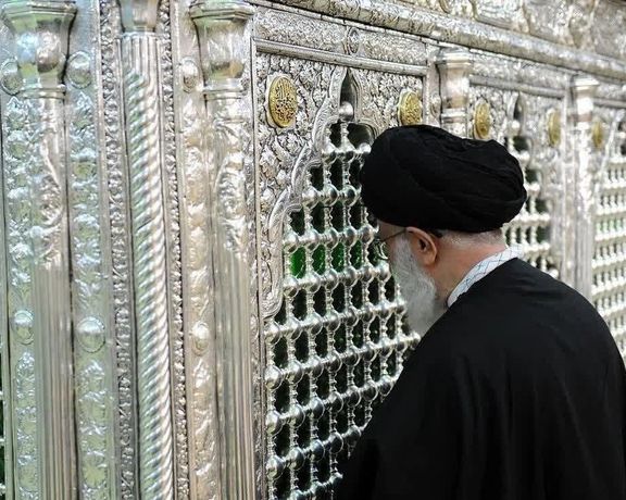 رسانههای ایران از حضور خامنهای در قم و مسجد جمکران همزمان با مذاکره با آمریکا خبر دادند