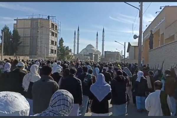 اعتقالات جماعية في زاهدان بإيران و"ضغط على المراهقين المحتجزين" لانتزاع اعترافات قسرية