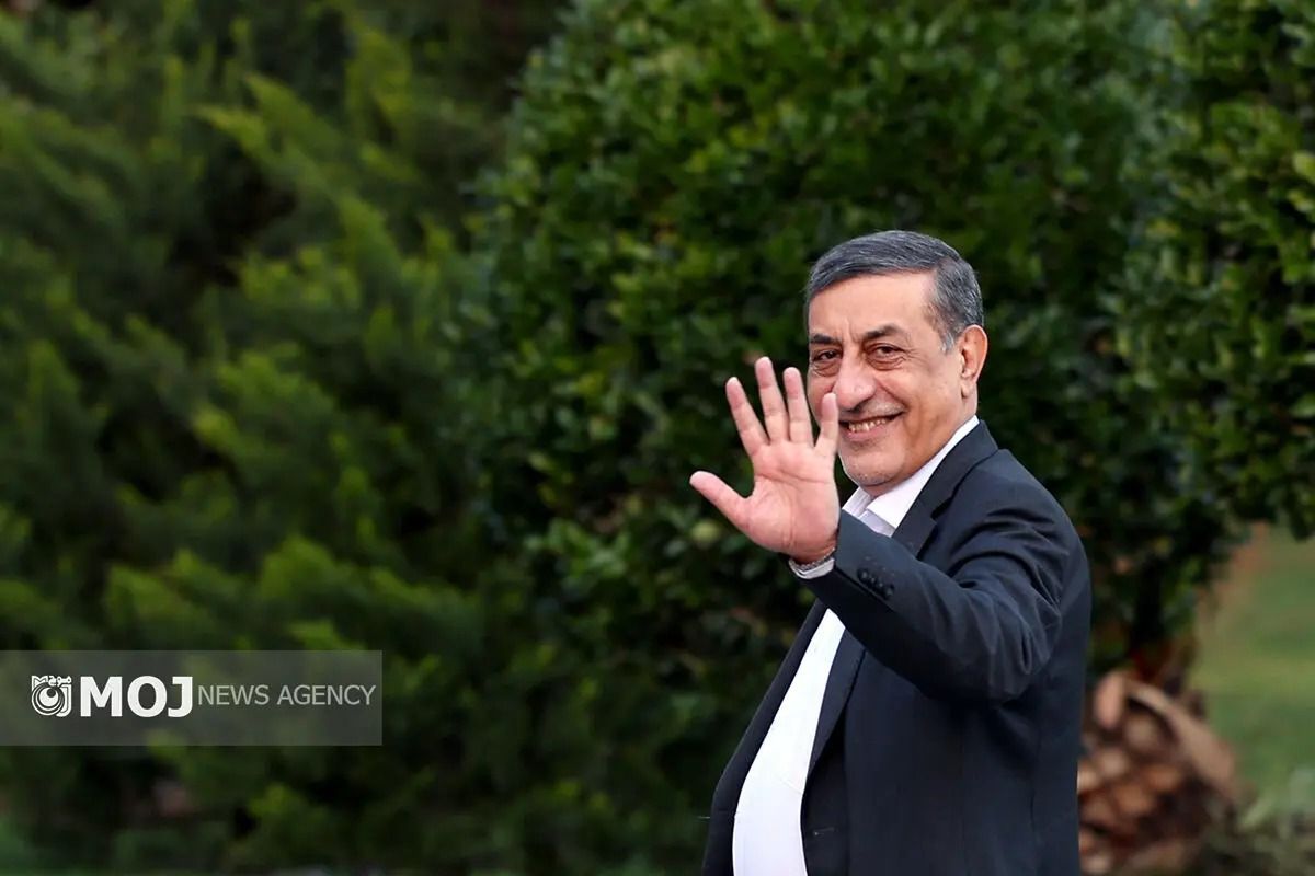 مساعد الرئيس الإيراني: مطالبة الناس بعدم الخروج من منازلهم بسبب التلوث "عار" على الحكومة