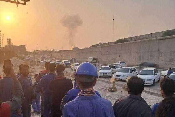 إسرائيل توسع نطاق هجماتها وتستهدف حقول الغاز الإيرانية