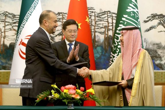 Iranian Foreign Minister Hossein Amir-Abdollahian (right) and his Saudi counterpart prince Faisal bin Farhan Al Saud (right) (April 6, 2023)
