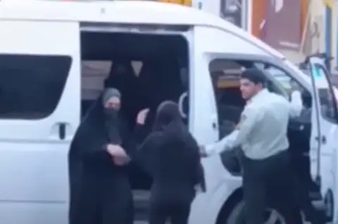 بازگشت گشت ارشاد به خیابانها در آستانه سالگرد قتل حکومتی مهسا امینی