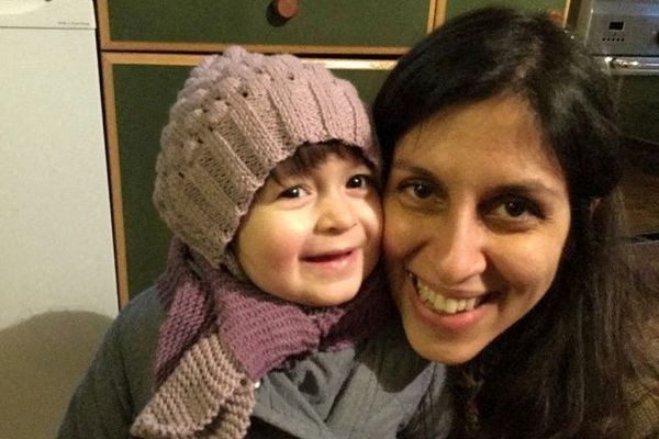 Iran Frees Two British Iranians After UK Pays $530 Million Debt