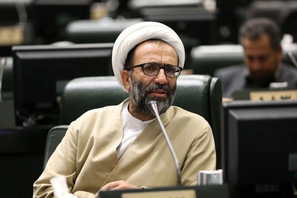 برلماني إيراني: تقييد الإنترنت قرار أمني يتجاوز مواقف الحكومة