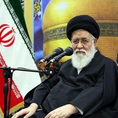 ممثل المرشد الإيراني: لم نعد بحاجة إلى تحويل الأموال عبر البنوك العالمية