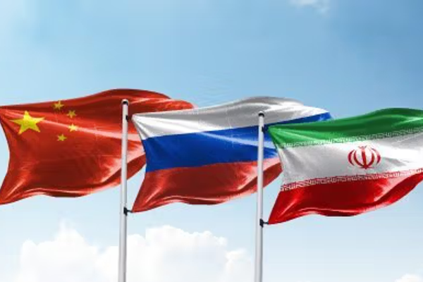 إيران تكثّف اتصالاتها مع روسيا والصين بالتزامن مع جولة المفاوضات الثانية في روما