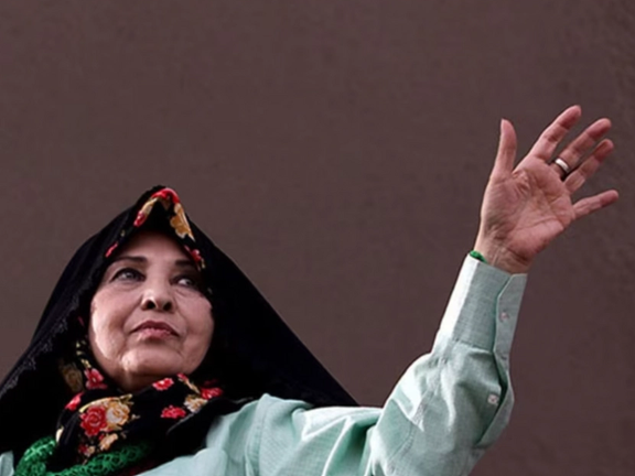 زهرا رهنورد: به رویا حشمتی شلاق میزنید، اما او با وجدان بیدار به شما ریشخند میزند