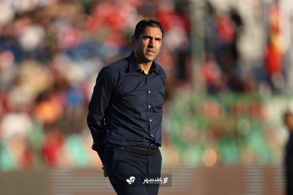 وحید هاشمیان برای فسخ قرارداد، بدون تخفیف، ۵۰ میلیارد تومان نقد و چک از پرسپولیس میگیرد