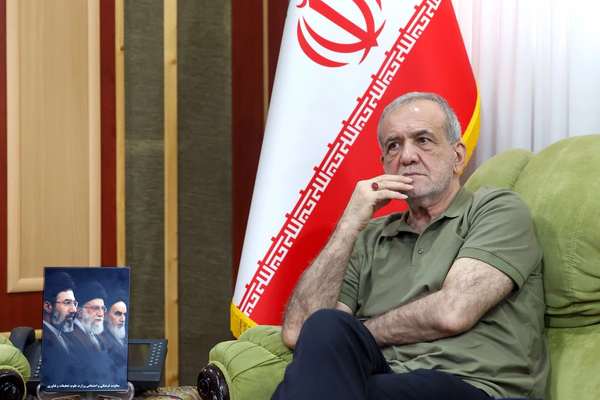 انتقادها به پزشکیان؛ شکاف در اردوگاه اصولگرایان آشکارتر شده است؟
