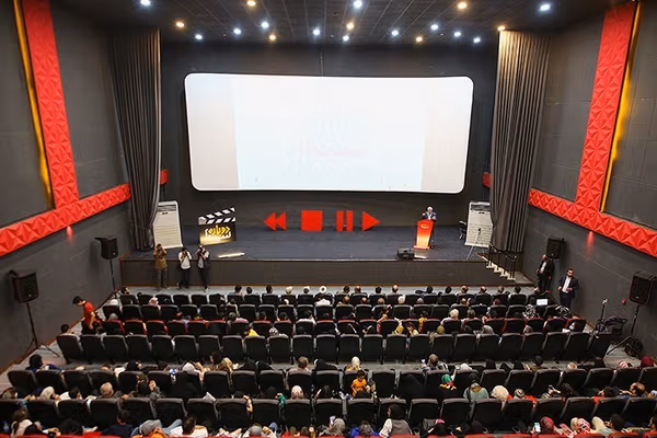 Cinema attendance in Iran drops 20% as inflation erodes leisure spending