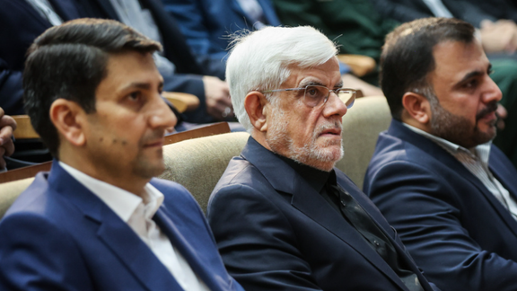 معاون اول پزشکیان: بیتعارف میگوییم اشراف اطلاعاتی در فضای مجازی را یک اصل میدانیم