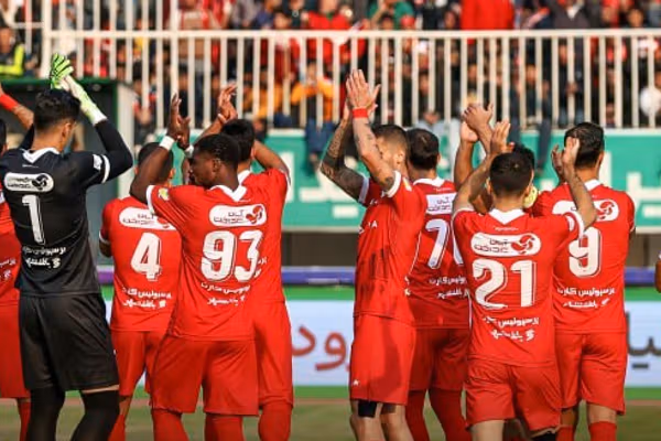 پیکان-پرسپولیس در استادیوم دستگردی، شاید بدون تماشاگر!