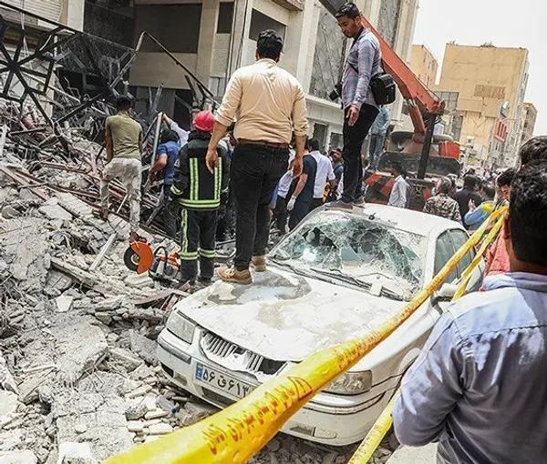 ارتفاع ضحايا مبنى "متروبول" المنهار في إيران إلى 36 شخصًا.. وعدد المفقودين ما زال مجهولا