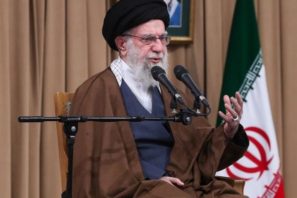 خامنهای: آمریکا وقتی بتواند به ایران حمله میکند و هرکاری انجام میدهد