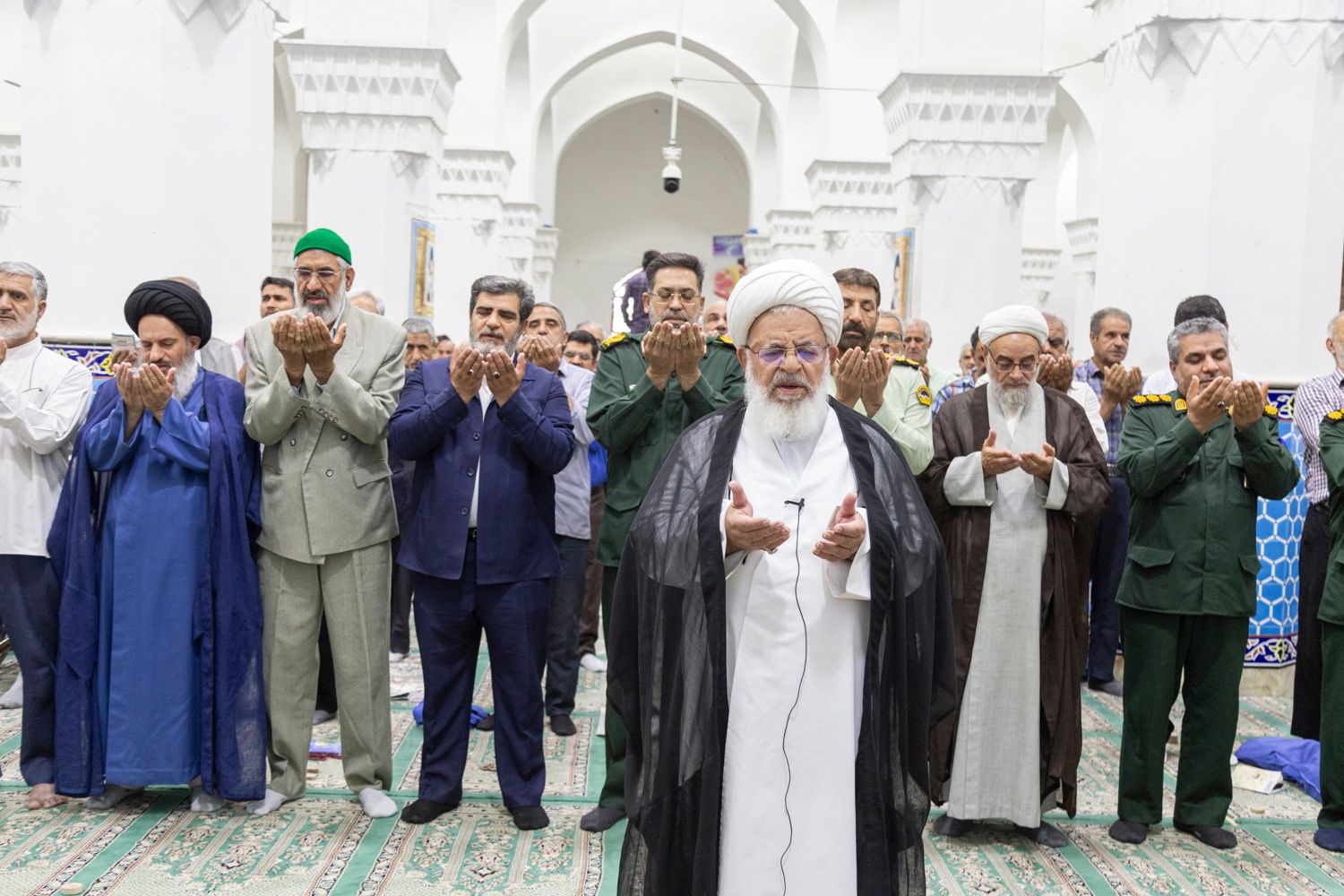 ممثل خامنئي: الحجاب مسألة معنوية وثقافية وإلهية وجزء من الحقوق المدنية