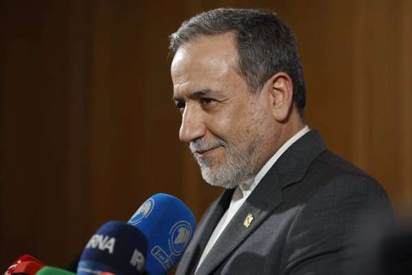 عباس عراقچی: ترامپ با انتخاب مسیر درست میتوانست برنده نوبل صلح شود
