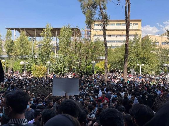 تجمع دانشجویان امیرکبیر؛ قتل ددمنشانه مهسا امینی نماد ۴۴ سال سرکوب و وحشیگری است