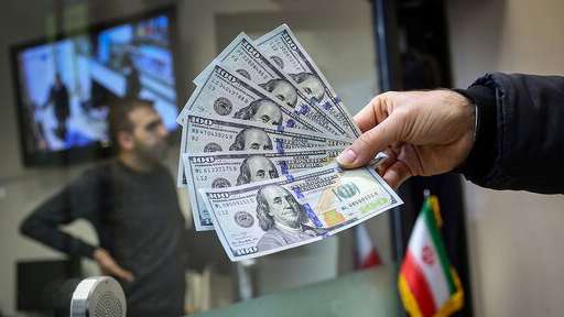 عکس آرشیوی مرتبط با خبر درباره قیمت دلار در بازار آزاد ایران.