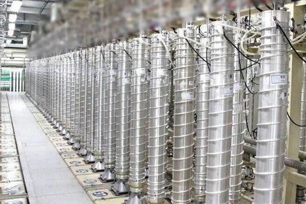 بريطانيا وفرنسا وألمانيا: اقتراب إيران من صنع أسلحة نووية أكبر مصدر قلق للسلام في العالم