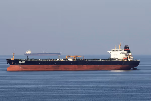 أميركا: تمديد إعفاء نفط إيران "البحري" من العقوبات 30 يومًا..وأرباح الـ 14 مليارًا "خرافة"