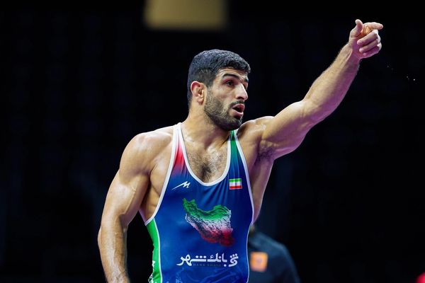 مسابقات کشتی قهرمانی جهان؛ قاسمپور به شاگرد تیلور باخت و از صعود به فینال باز ماند