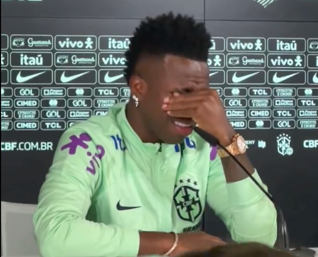 «فقط می‌خواهم فوتبال بازی کنم»؛ سوالات درباره نژادپرستی، اشک وینیسیوس را درآورد